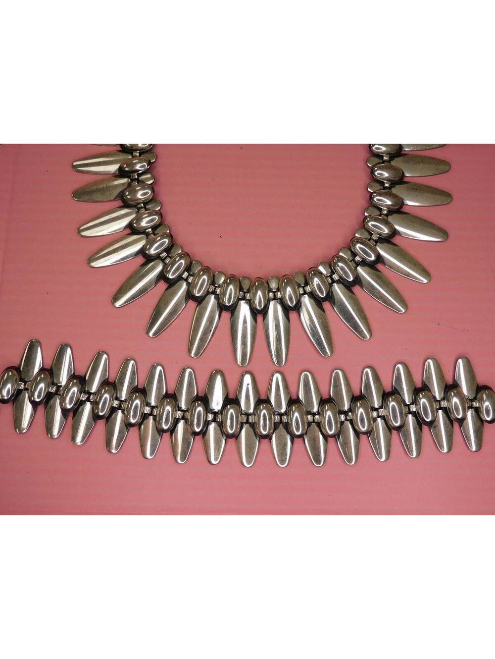 Vintage Silver Tone Modernist Necklace and Bracelet Set